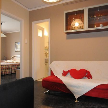 Kinetta Apartments Áyioi Apóstoloi エクステリア 写真