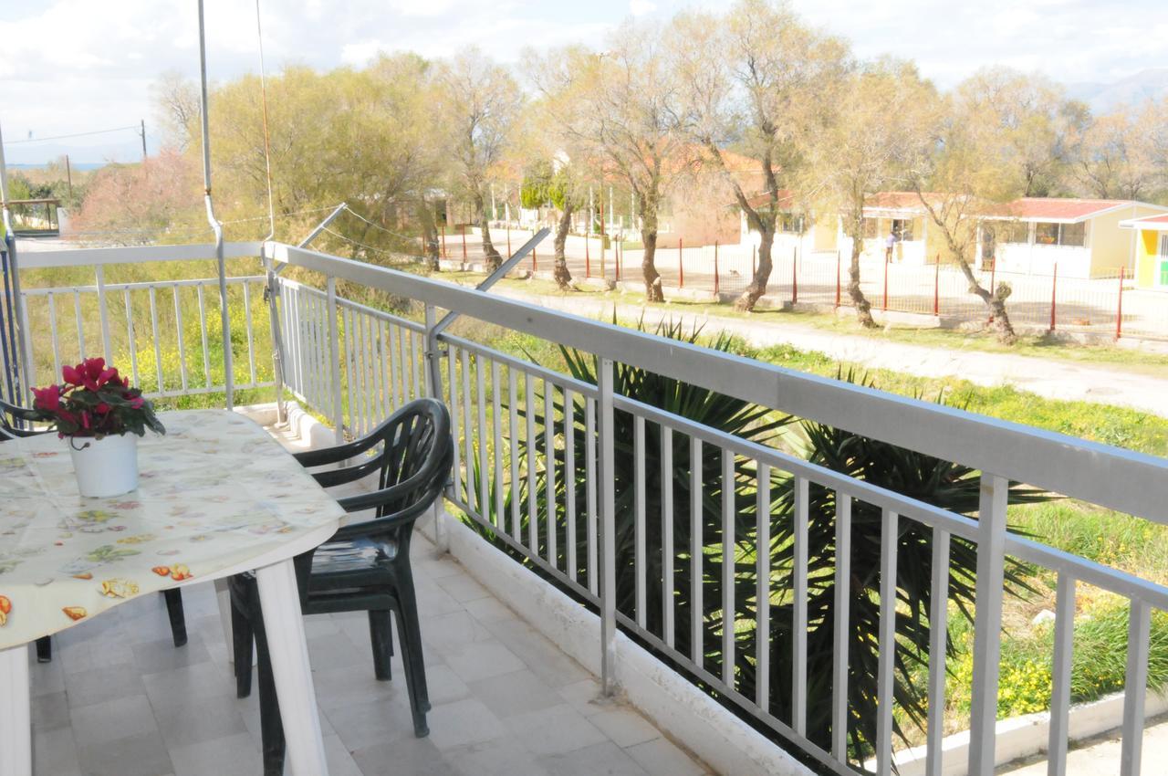 Kinetta Apartments Áyioi Apóstoloi エクステリア 写真